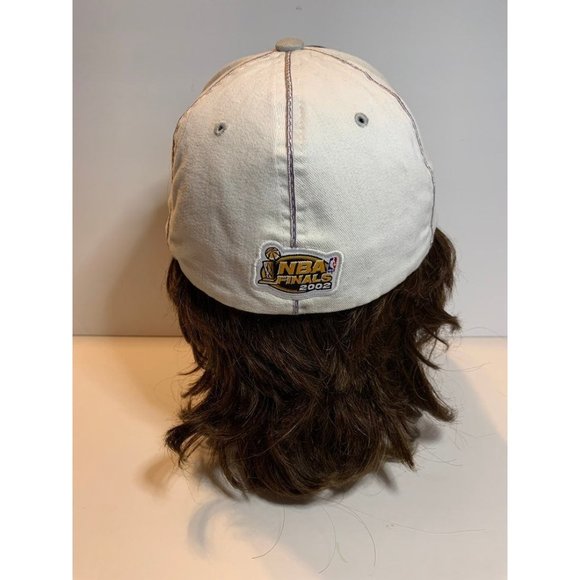 Los Angeles Lakers NBA 2002 Champions Official Reebok Fitted Cap Hat - Size 9 - Picture 10 of 12